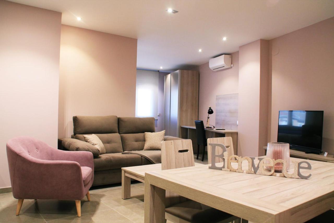 Estudios Dona Manuela Apartment *